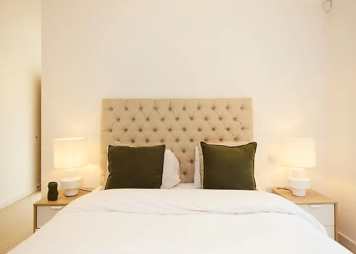 The Putney Wonder - Dazzling 3Bdr Flat With Garden