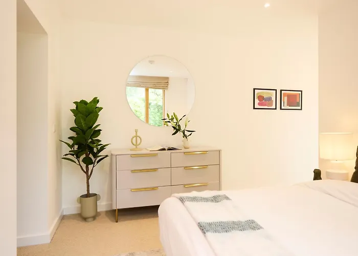The Putney Wonder - Dazzling 3Bdr Flat With Garden