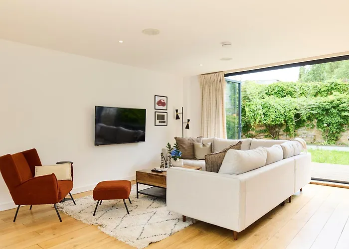 The Putney Wonder - Dazzling 3Bdr Flat With Garden