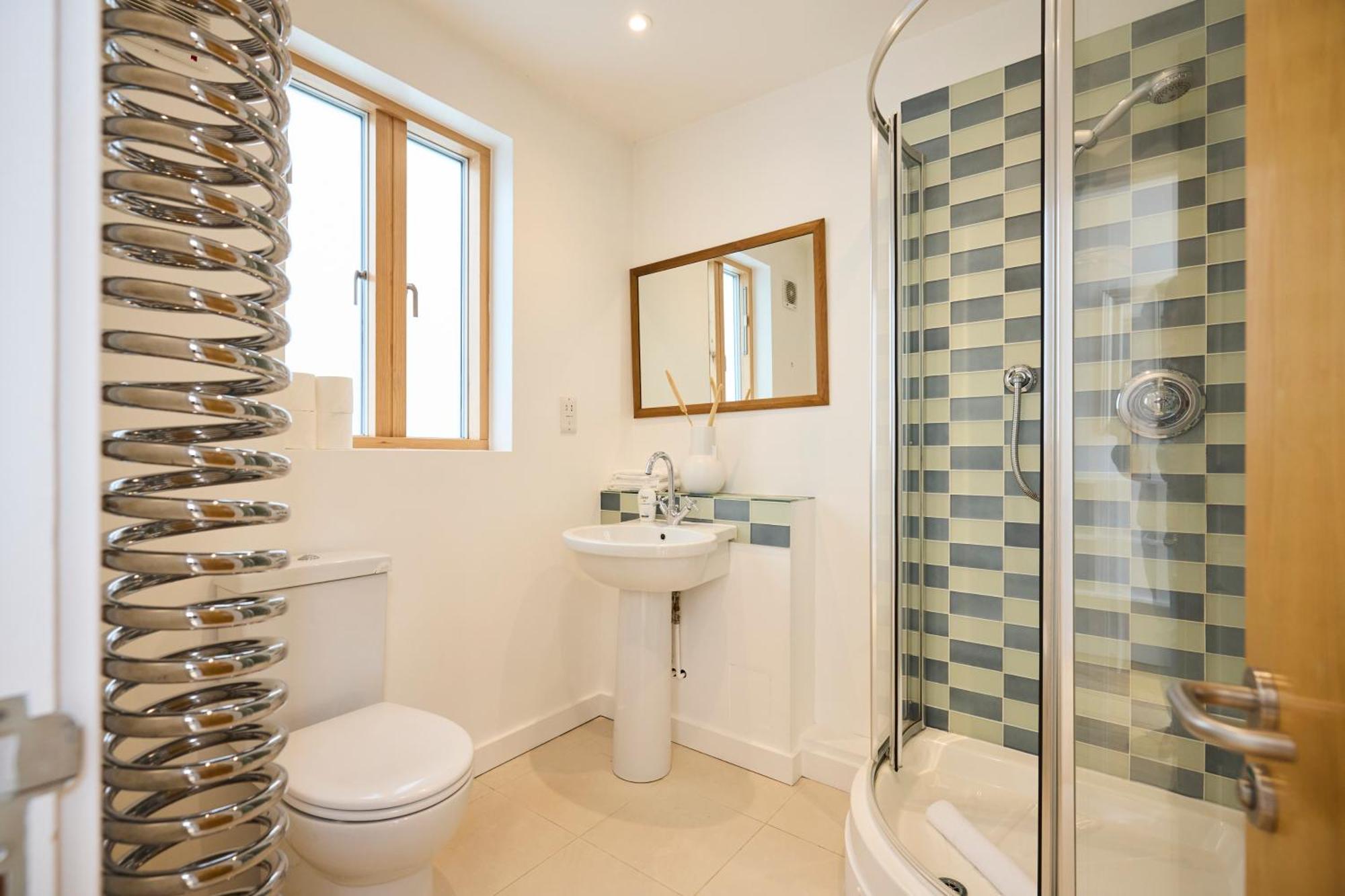 The Putney Wonder - Dazzling 3bdr Flat With Garden