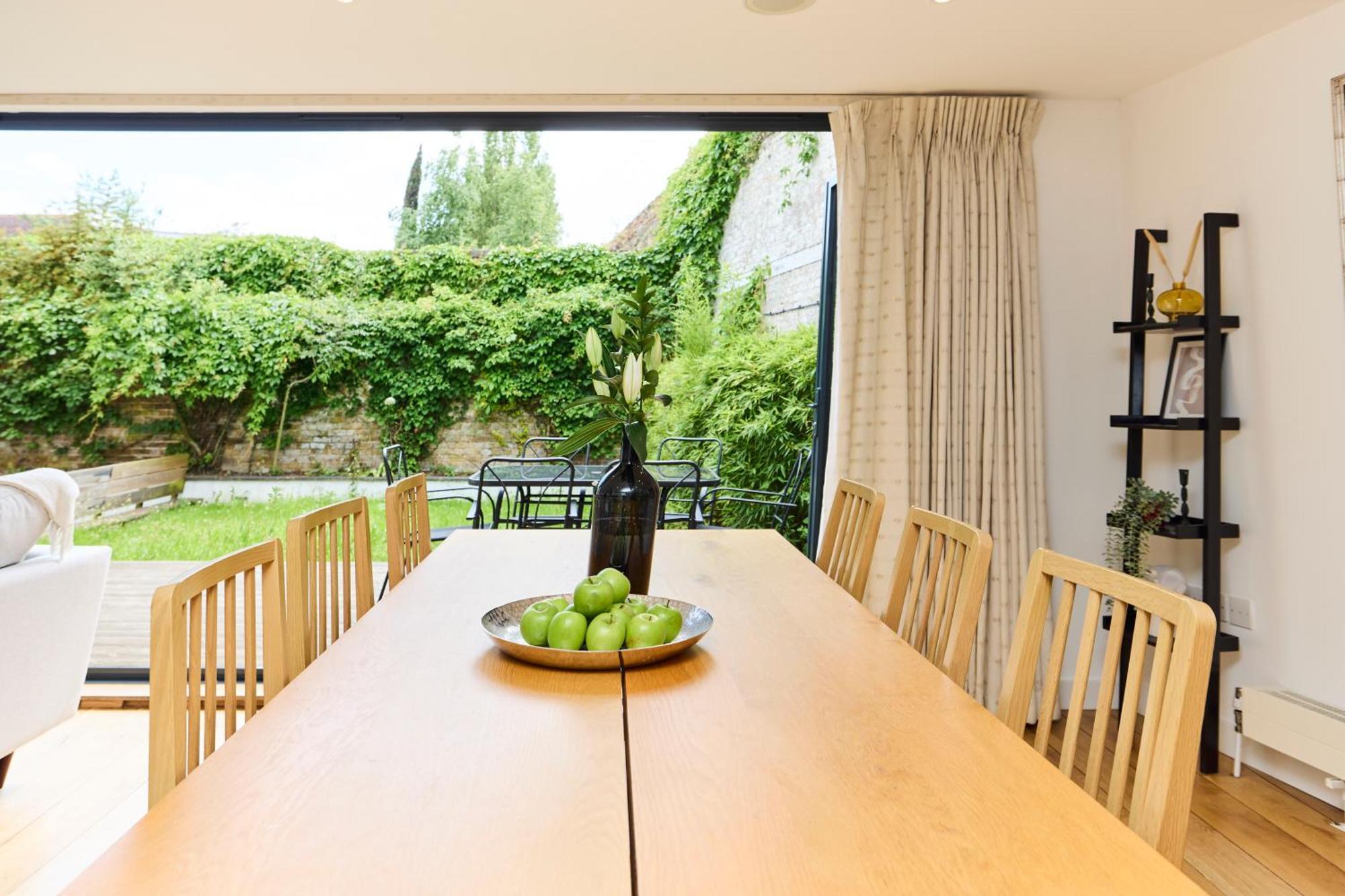 The Putney Wonder - Dazzling 3bdr Flat With Garden *