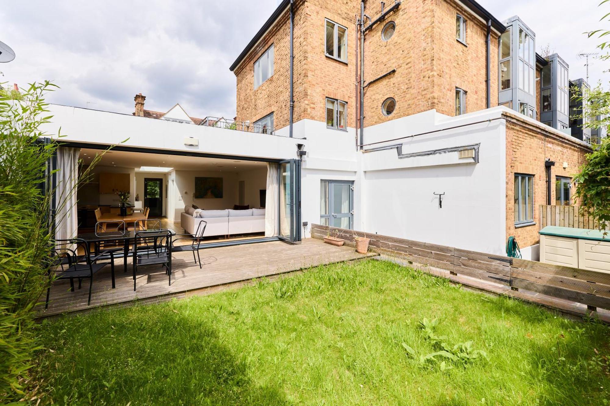 The Putney Wonder - Dazzling 3bdr Flat With Garden Apartment London