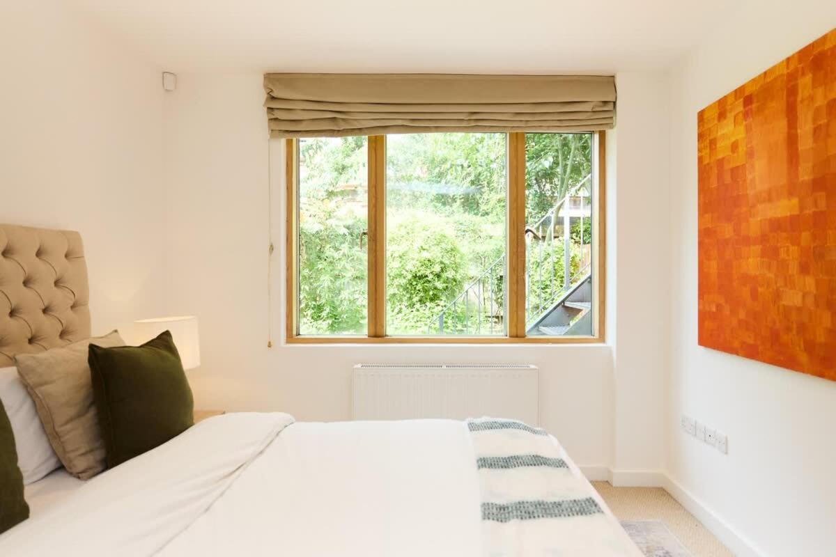 The Putney Wonder - Dazzling 3bdr Flat With Garden Апартаменты Лондон